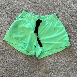Lululemon spring break shorts size 6 excellent condition . Pistachio